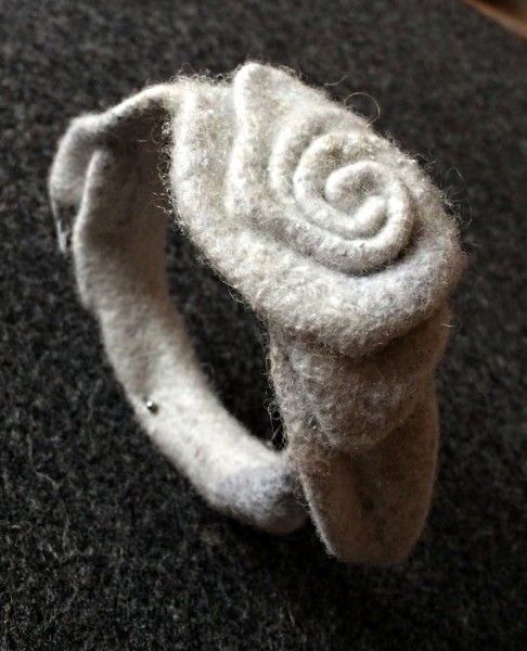 Schmucke St&uuml;cke aus feinstem Filz Beispiel 2