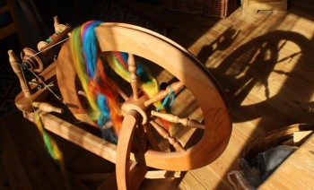 Einf&uuml;hrung - Handspindel und Spinnrad Beispiel 4
