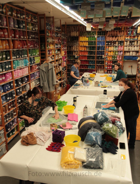 Die dritte Dimension - geometrische K&ouml;rper in einem St&uuml;ck  Beispiel 1