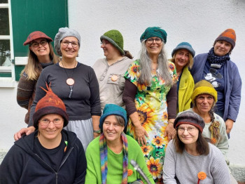 fr&ouml;hliche M&uuml;tzen f&uuml;r Sp&auml;tsommer, Herbst und Winter Beispiel 3